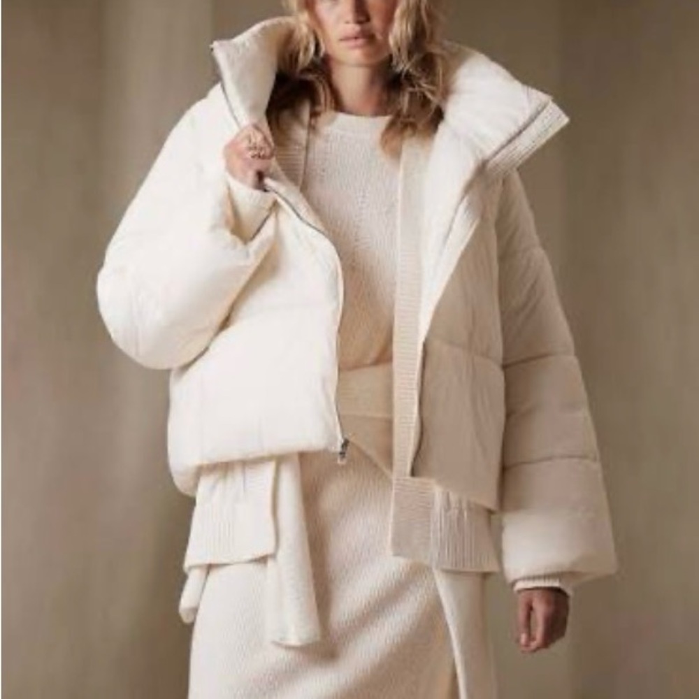 Banana Republic Women's Off-White Puffer Jacket